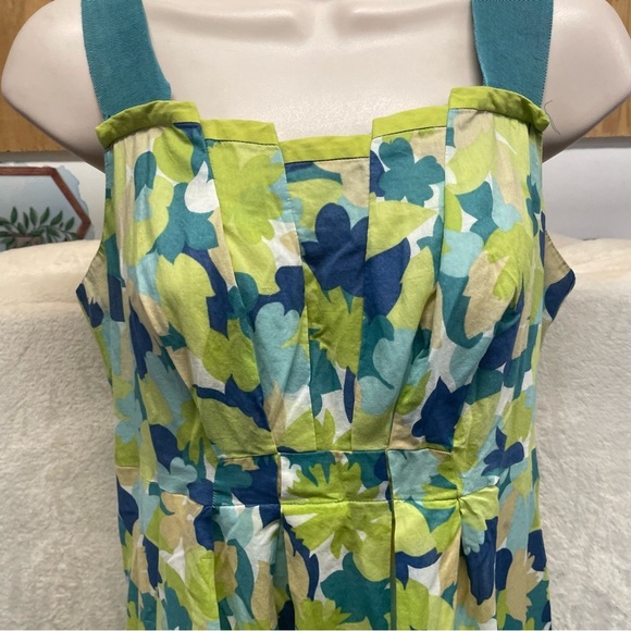 GIRLS FROM SAVOY Anthropologie Blue Teal Green Floral Pleated Dress size 6 - Picture 3 of 9